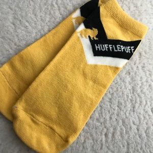 NWOT hufflepuff Harry Potter ankle socks + bonus